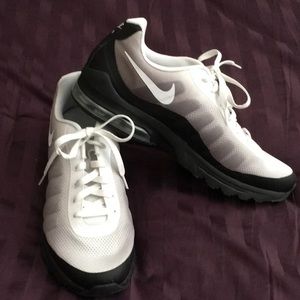 Men’s Nike shoes